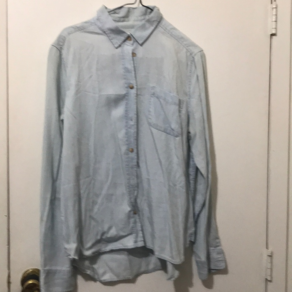 Button down - Picture 2 of 2
